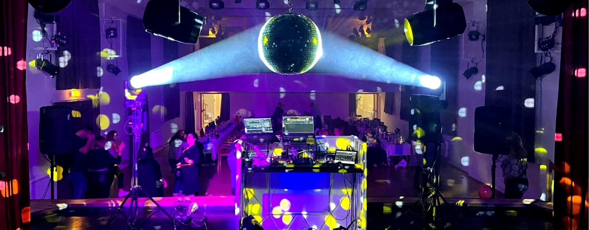 Nagy Krisztián Esküvői és Party Dj